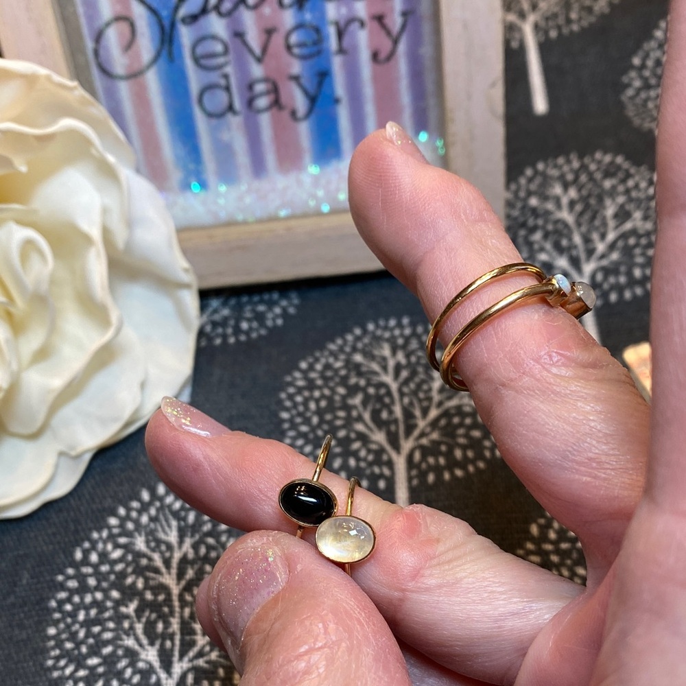 Gold Tone Ring Set of 4 with Gemstones - Picture 6 of 7